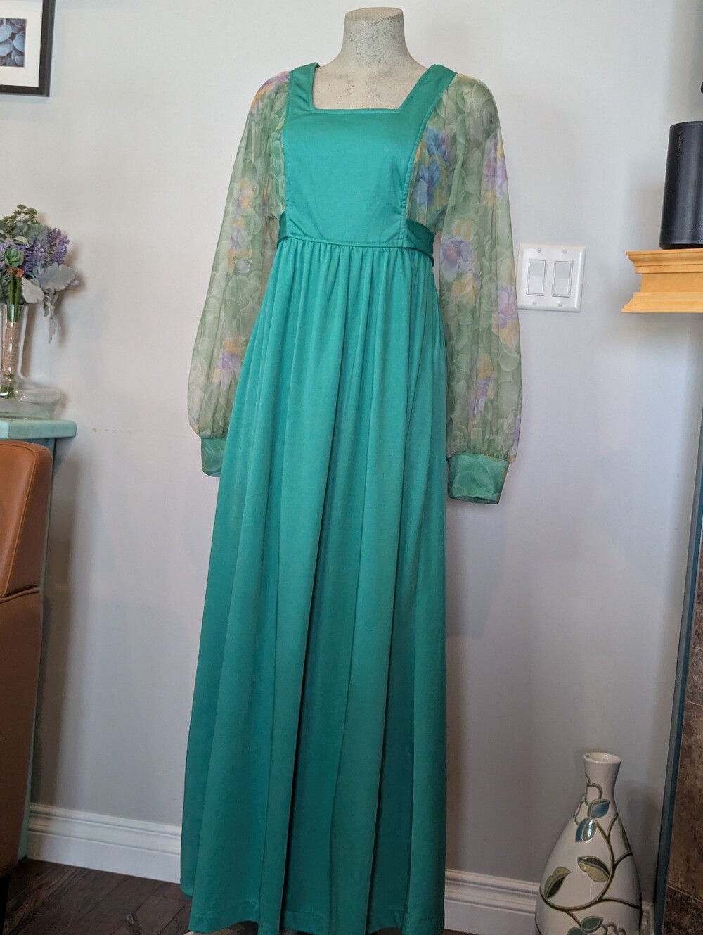 Vintage 70s Maxi apron Dress, sheer chiffon fabric balloon sleeves Sz 16 Fits L